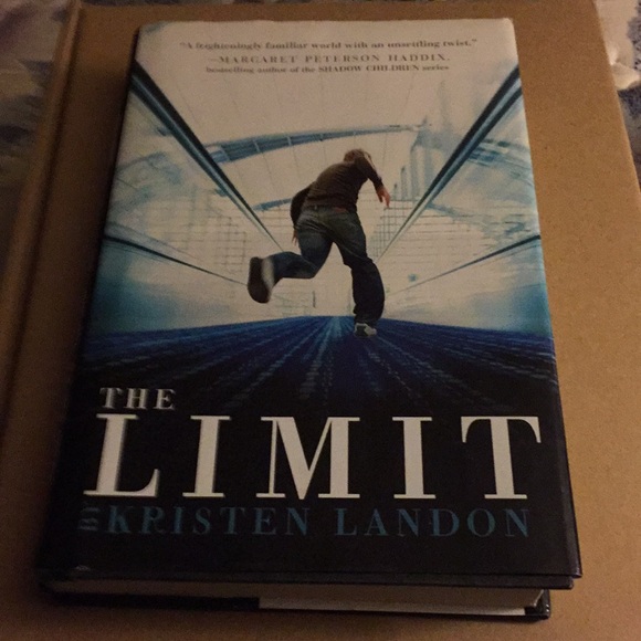 Books - Picture 2 of 8